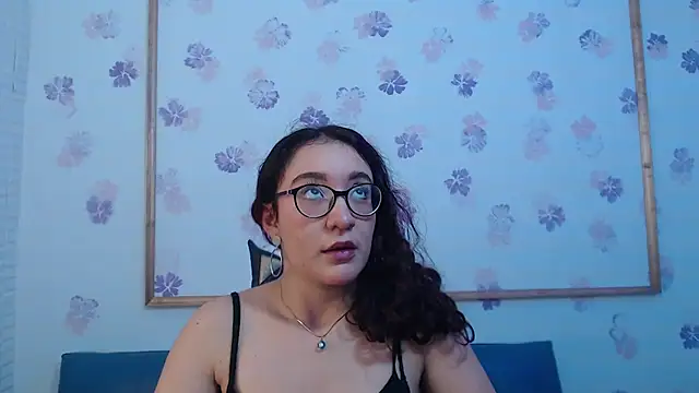 Snapshot of Karol_prescot chatting on 05/09/26, 02:11 Karol prescot online show from 05/09/26, 02:11