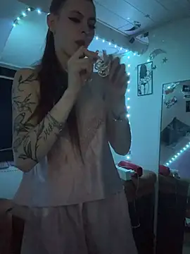 Lina-420 online show from 05/29/26, 08:07