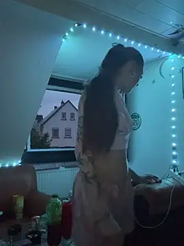 Lina-420 online show from 05/31/26, 07:48