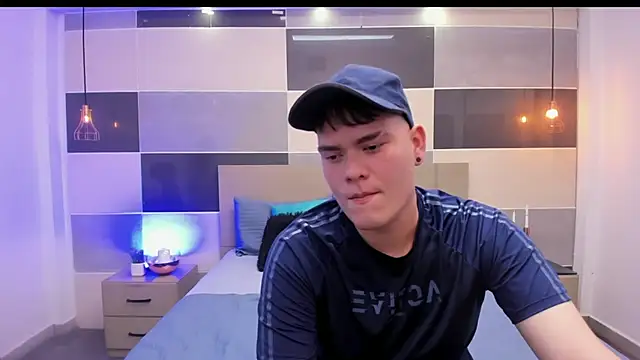 Alexei lux online show from 04/27/26, 07:56