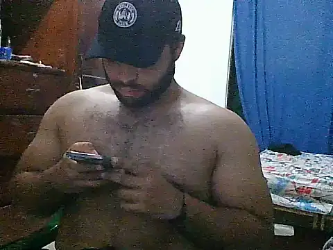 Snapshot of Bearmachin chatting on 06/23/26, 04:10 Bearmachin online show from 06/23/26, 04:10