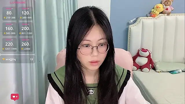 Snapshot of Luna-666 chatting on 06/16/26, 03:25 Luna-666 online show from 06/16/26, 03:25