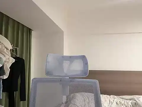 xiaoVV-001 online show from 04/26/26, 12:36