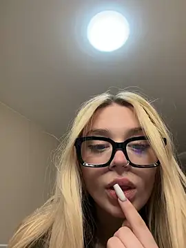 Alictris online show from 04/26/26, 02:26