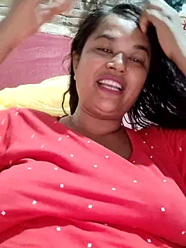 Snapshot of Gulapi_N chatting on 05/18/26, 08:31 Gulapi N online show from 05/18/26, 08:31