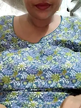 Gulapi N online show from 07/19/26, 09:46