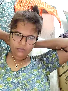 Gulapi N online show from 07/25/26, 09:51