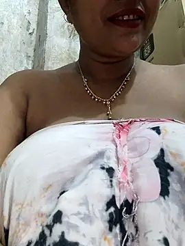 Gulapi N online show from 07/28/26, 07:37