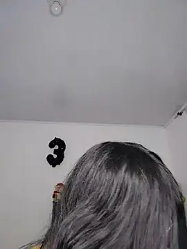 VaneMoon online show from 06/06/26, 09:30