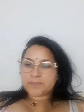 Snapshot of Eli_lanena chatting on 05/15/26, 12:28 Eli lanena online show from 05/15/26, 12:28