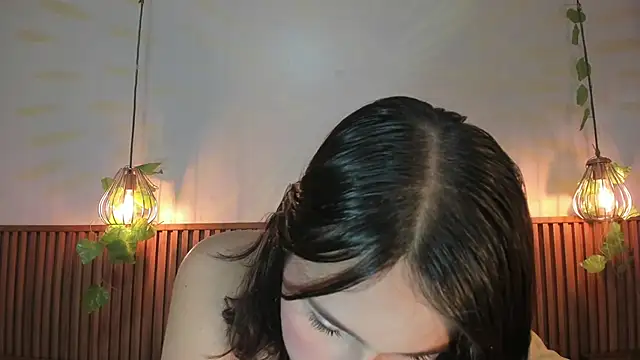 Snapshot of AmelieCooper chatting on 05/20/26, 07:42 AmelieCooper online show from 05/20/26, 07:42