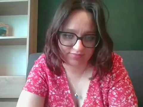 Snapshot of sensual_paris chatting on 05/08/26, 05:35 sensual paris online show from 05/08/26, 05:35