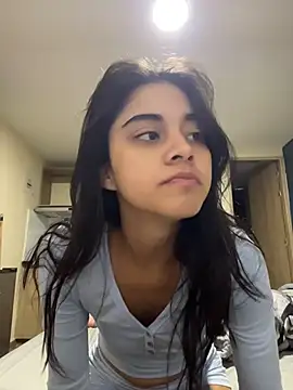 Snapshot of mia_moonna chatting on 07/28/26, 11:17 mia moonna online show from 07/28/26, 11:17