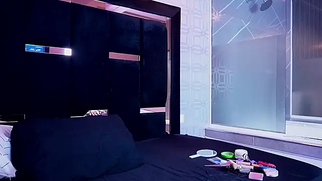 MarianaGiraldo online show from 04/30/26, 12:00