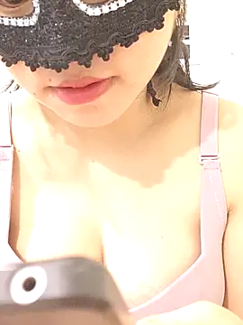 silkyhairs online show from 06/09/26, 04:35