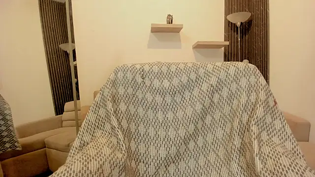 Kiara Curls online show from 07/16/26, 11:38