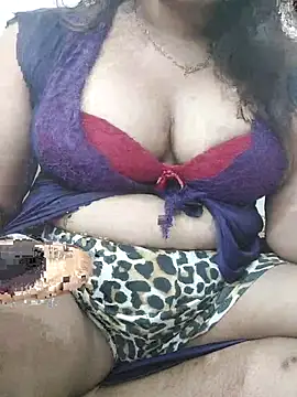 Snapshot of HD_Queen_69 chatting on 07/12/26, 09:28 HD Queen 69 online show from 07/12/26, 09:28