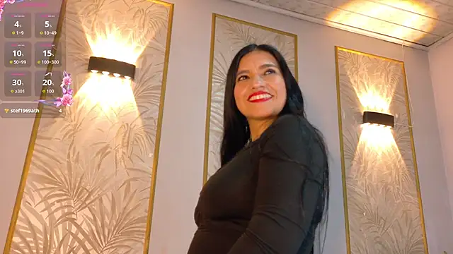 Snapshot of Dalila_5 chatting on 06/19/26, 07:39 Dalila 5 online show from 06/19/26, 07:39