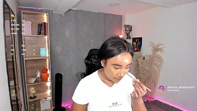 alessia anderson online show from 10/28/25, 09:39