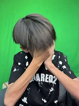 Snapshot of DD-101 chatting on 05/14/26, 12:23 DD-101 online show from 05/14/26, 12:23