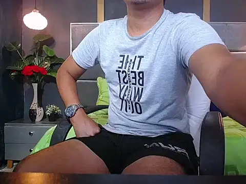 Snapshot of noah_oliver1 chatting on 06/03/26, 12:13 noah oliver1 online show from 06/03/26, 12:13