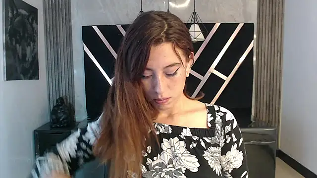 DamiaOshun ch online show from 05/07/26, 07:41