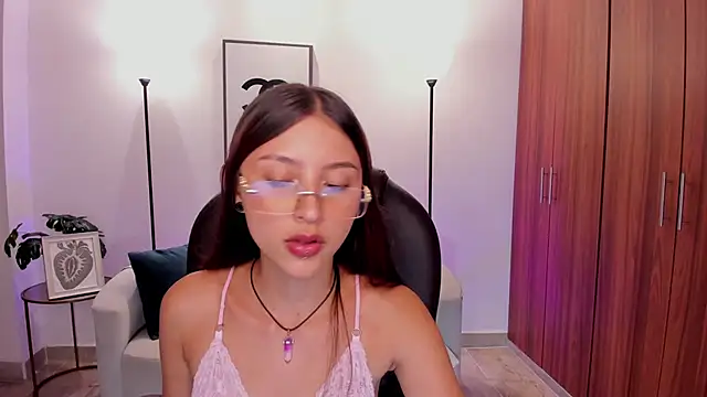 Snapshot of Nikky_sweett_ chatting on 05/11/26, 09:34 Nikky sweett online show from 05/11/26, 09:34