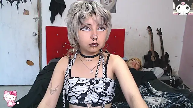 Cute Chrixxx online show from 05/23/26, 12:20