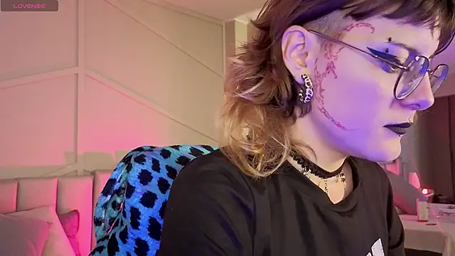 Rossiee huntt online show from 06/17/26, 03:13