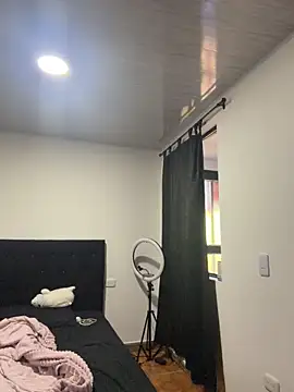 HayleyRoss  online show from 07/07/26, 01:48