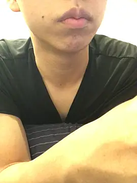 Snapshot of Ona_kun chatting on 07/30/26, 01:54 Ona kun online show from 07/30/26, 01:54