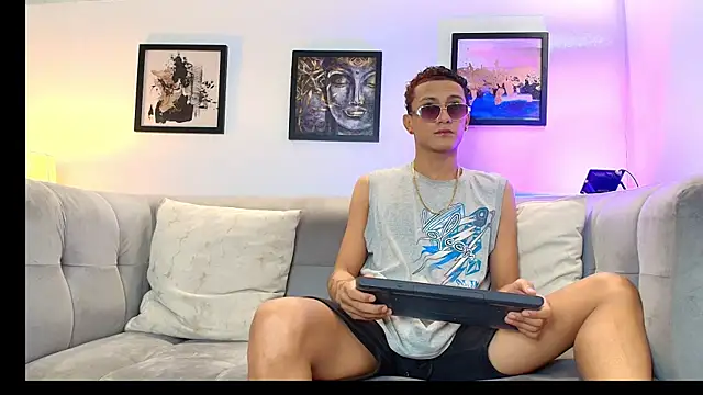 KING BOYS2026 online show from 06/17/26, 01:30