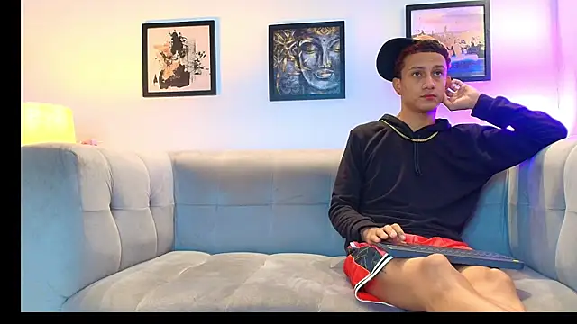 KING BOYS2026 online show from 06/20/26, 01:52