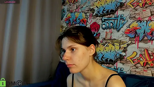 Snapshot of Kira_Be11 chatting on 06/28/26, 01:00 Kira Be11 online show from 06/28/26, 01:00