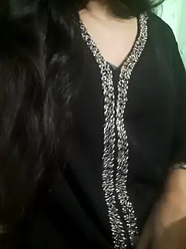 Snapshot of Your_khushi71 chatting on 05/23/26, 05:28 Your khushi71 online show from 05/23/26, 05:28