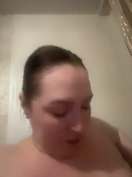 LoraineMiles online show from 05/02/26, 06:35
