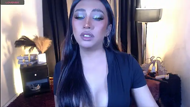 Snapshot of LoveMarie69xoxo chatting on 05/31/26, 06:20 LoveMarie69xoxo online show from 05/31/26, 06:20
