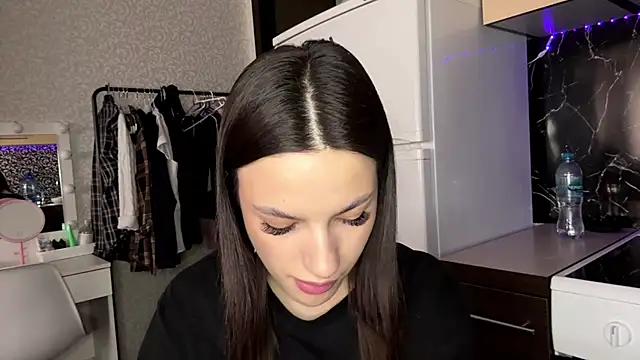 FlorSmalling online show from 04/30/26, 07:14