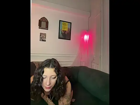 Vera    online show from 05/01/26, 12:59