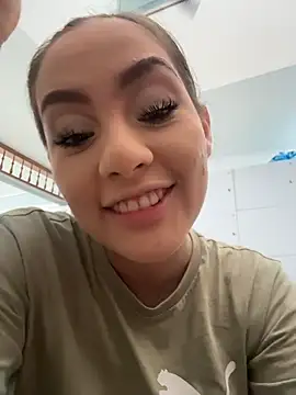 Snapshot of Megann_Rousee chatting on 06/13/26, 11:52 Megann Rousee online show from 06/13/26, 11:52