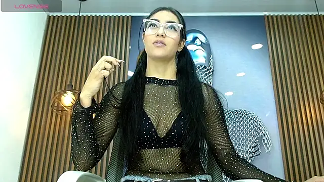 RoxxySweet01 online show from 05/04/26, 01:18