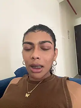 Mayra xx online show from 06/14/26, 11:01
