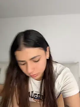 Snapshot of EmilyCxx chatting on 07/08/26, 12:04 EmilyCxx online show from 07/08/26, 12:04