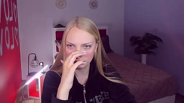 NancyGlamour online show from 06/04/26, 06:19