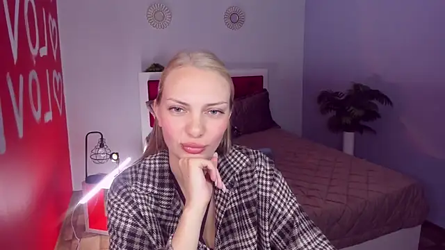 NancyGlamour online show from 06/06/26, 09:36