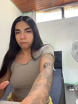 Snapshot of InesD_Arcy chatting on 05/30/26, 05:10 InesD Arcy online show from 05/30/26, 05:10