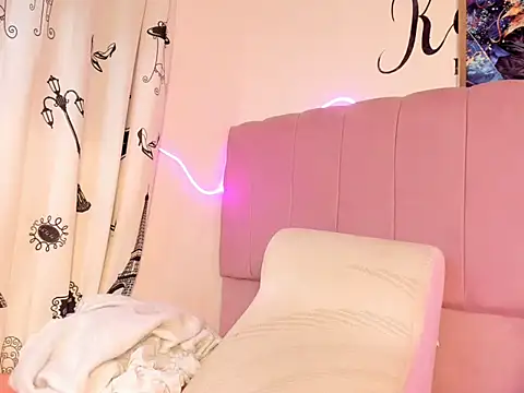 Lilyliv online show from 06/05/26, 02:29