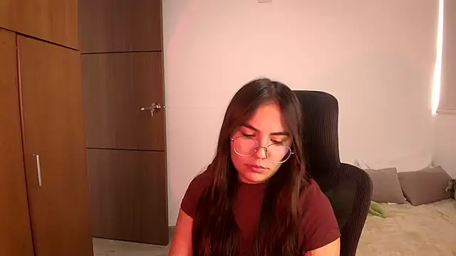 abbyyandmaxx online show from 07/17/26, 04:45