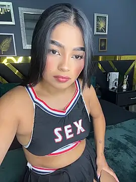 Snapshot of EvasBlazeXXX chatting on 05/19/26, 05:14 EvasBlazeXXX online show from 05/19/26, 05:14