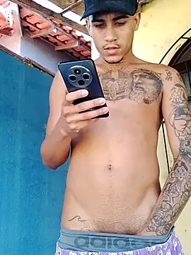 Snapshot of gui_carioca7 chatting on 06/19/26, 04:11 gui carioca7 online show from 06/19/26, 04:11